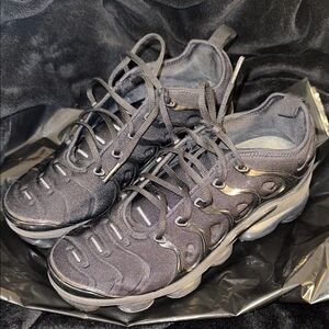 Nike Black and Gray Athletic Shoes